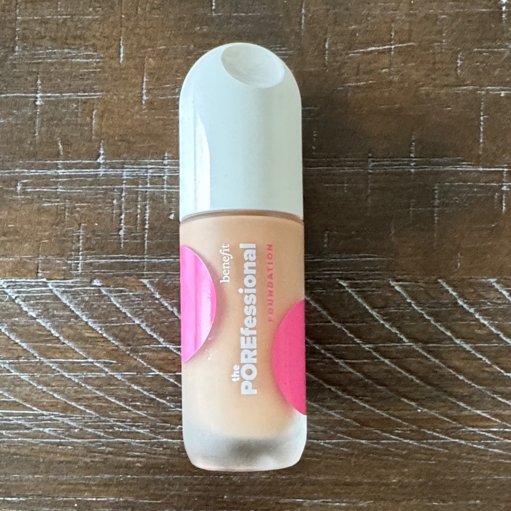 Benefit POREfessional Liquid Foundation in Nude Beige with Pink Accents